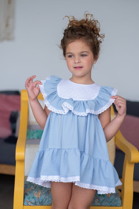 Vaikiška šviesiai mėlyna suknelė