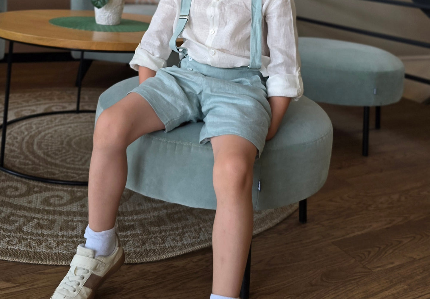 Mėtų šviesiai žalios spalvos šortai berniukams