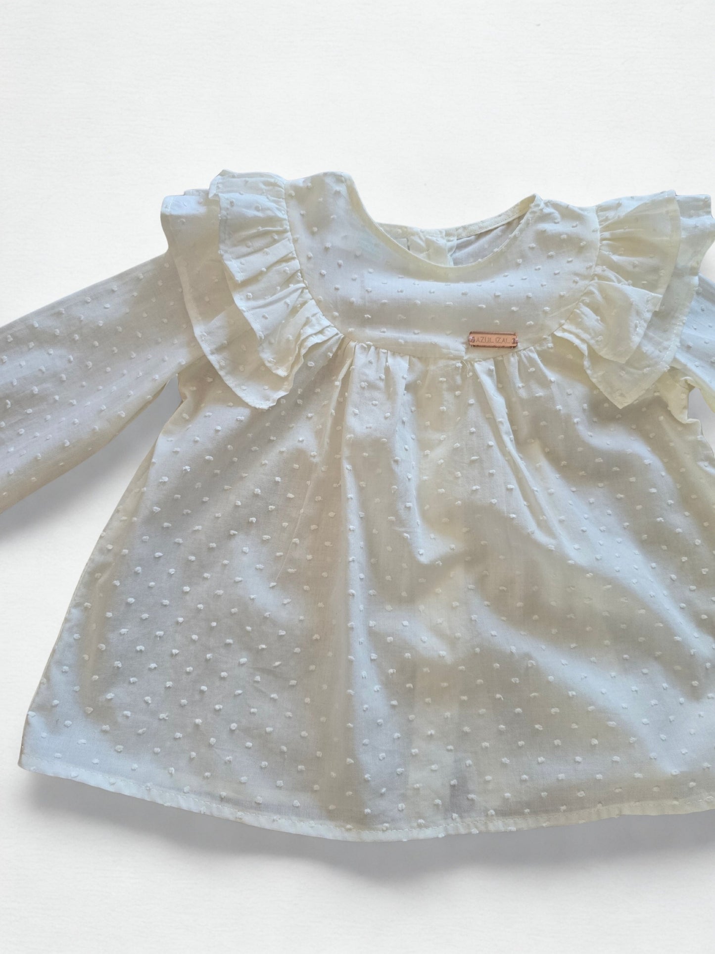 Balta mergaitiška palaidinė su raukinukais