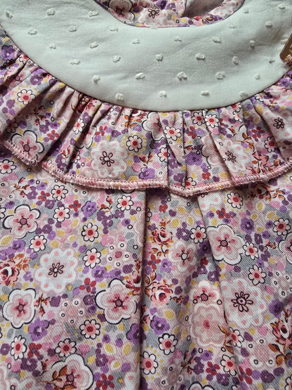 Alyvinių atspalvių gėlėta palaidinė