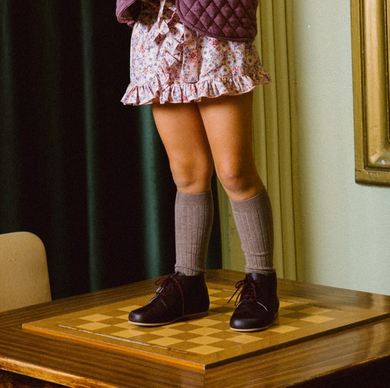 Rožinės–alyvinės spalvos sijonėlis