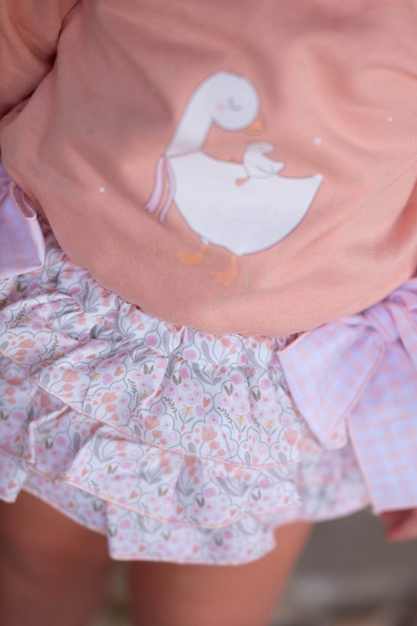 Persikinis  džemperis ir kelnaitės žąselės